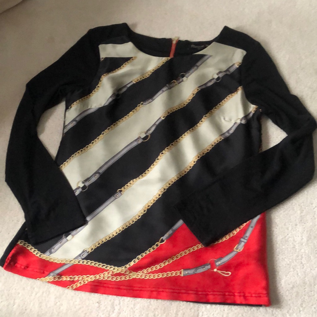 Chain Patterned Top!